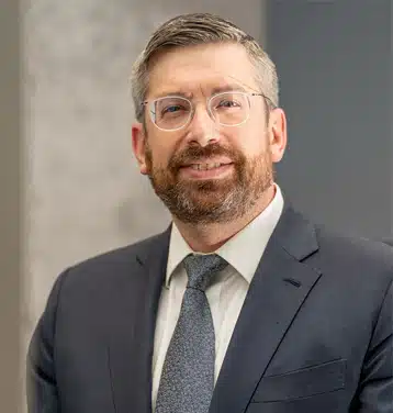 Dr.  Eisenberger